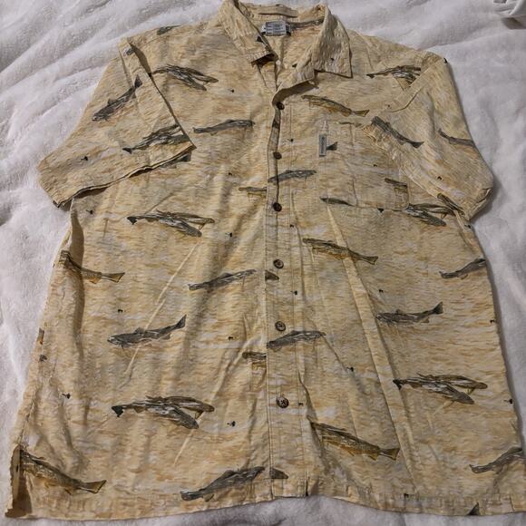 Columbia River Lodge Button Up Shirt Mens Size Lg Yellow Bass Fish Print SS - Picture 1 of 9